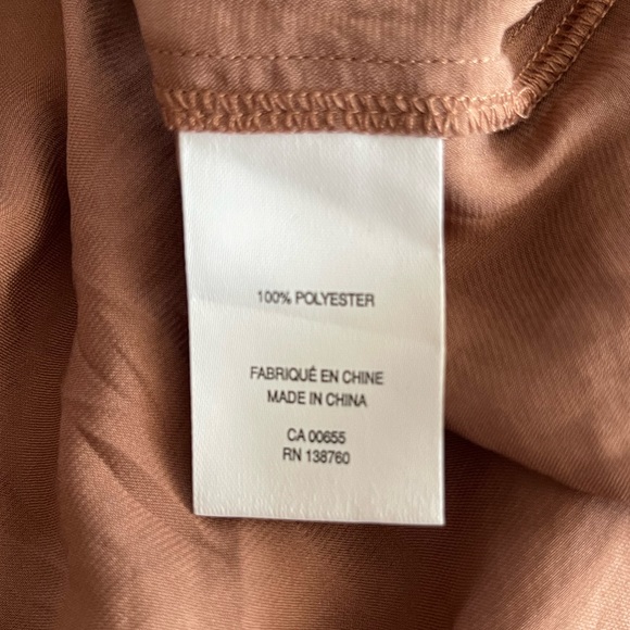 Reitmans Rock & Shine Champagne Satin Blouse Size XL - Picture 4 of 4
